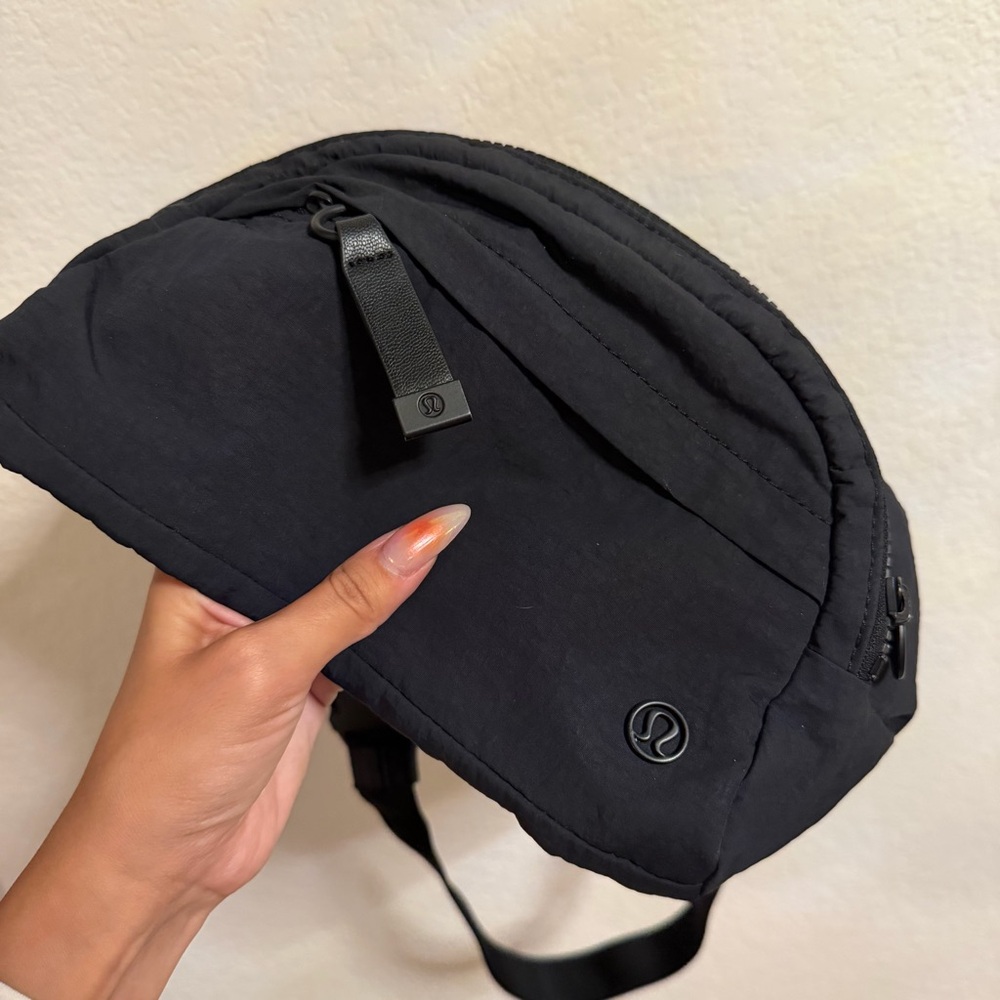 lululemon athletica Black Belt Bag
